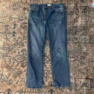Good American straight leg jeans. Size 12/31.